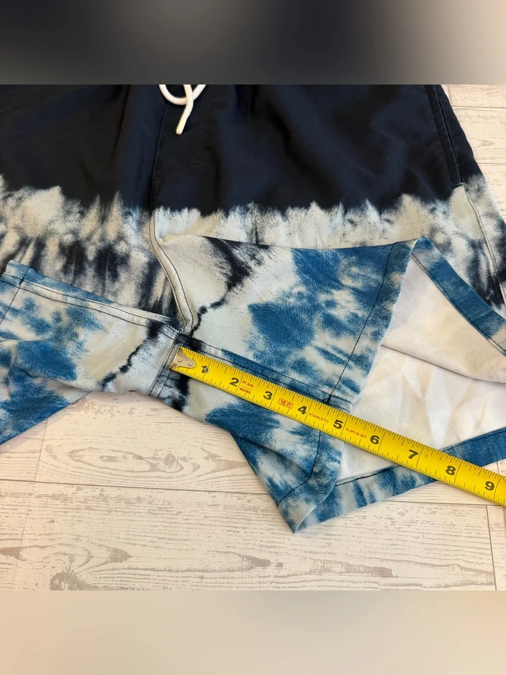 Huk Performance, Blue Tie Dye, Fishing, Board‎ Shorts, Swim Trunks | Men’s L